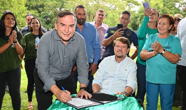 Revitalização do Parque Lago das Rosas inicia com debate sobre manejo arbóreo em Goiânia