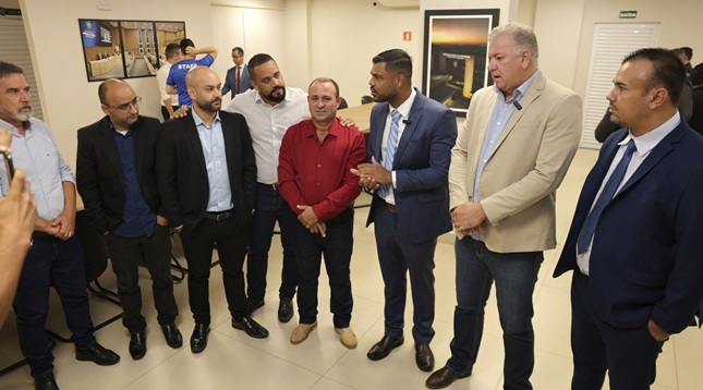 Romário Policarpo visita Câmara de Aparecida e busca apoio para candidatura a deputado