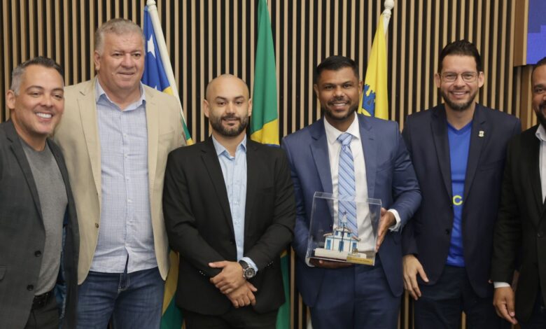 Romário Policarpo em Aparecida: defesa da integração entre legislativos para desafios comuns