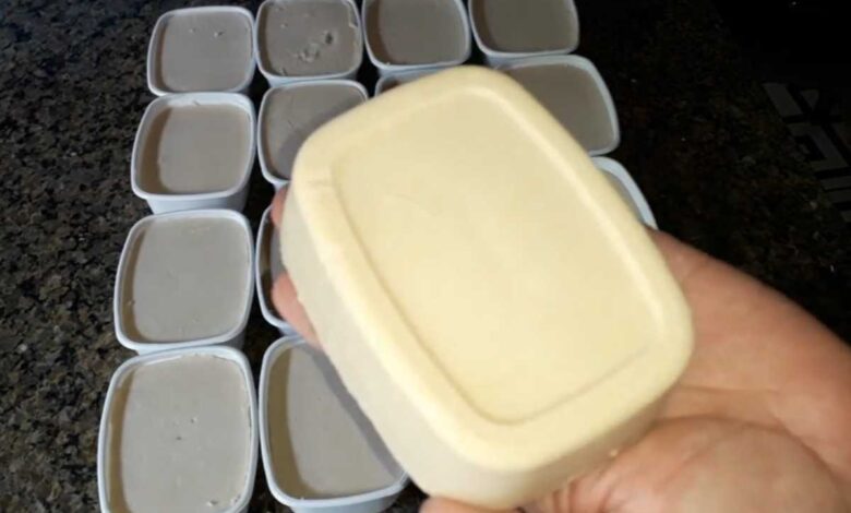 Sabão de coco, bicarbonato e água quente: a combinação poderosa para a limpeza do lar