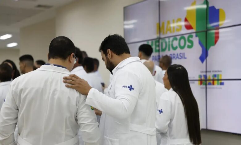 Sonho da medicina: como os altos custos no Brasil impulsionam estudantes ao Paraguai