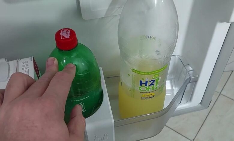 Truque simples na geladeira promete manter refrigerante gaseificado por mais tempo