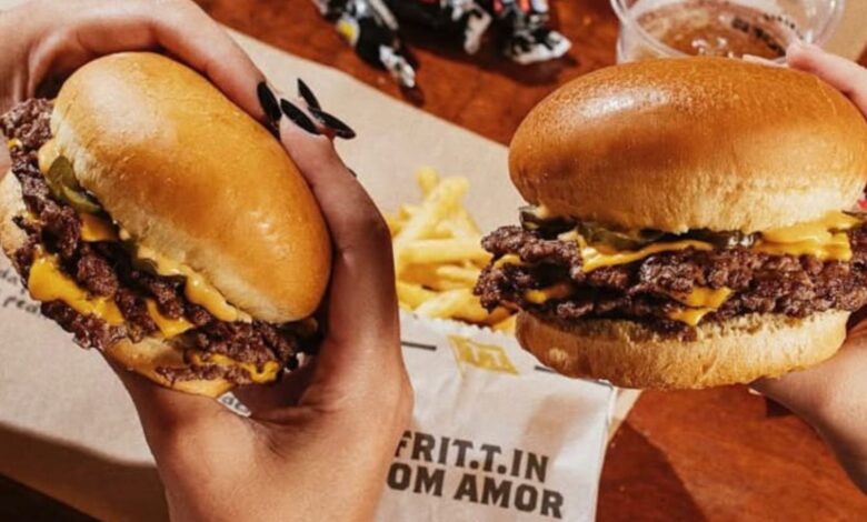 Goiânia conquista o terceiro lugar no ranking nacional de pedidos de hambúrguer por delivery