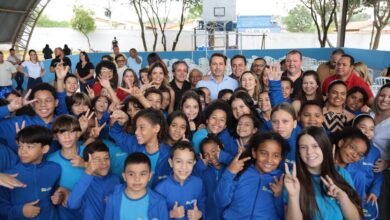Aparecida de Goiânia celebra entrega da Escola Guiomar Rosa reformada e avanço na educação municipal