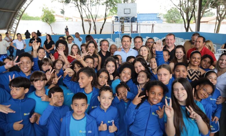 Aparecida de Goiânia celebra entrega da Escola Guiomar Rosa reformada e avanço na educação municipal