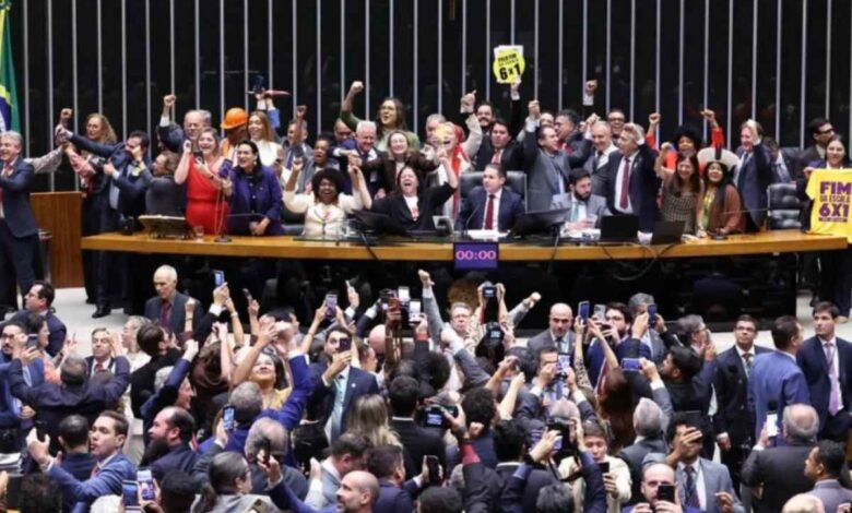 Câmara aprova fim da escala 6x1, mas quando a mudança na jornada de trabalho entra em vigor?