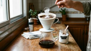 Borra de café com bicarbonato: conheça as utilidades domésticas da mistura
