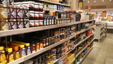 Supermercados goianos contestam limite de horário aos domingos e buscam alternativas legais