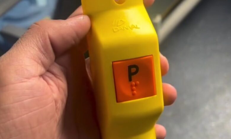 O segredo do botão 'P' nos ônibus modernos: tecnologia sem fio e sua função essencial