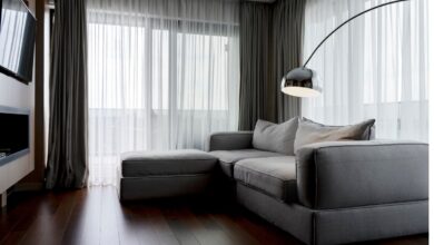 Cortinas leves e a busca por ambientes acolhedores: a nova tendência em decoração para 2026