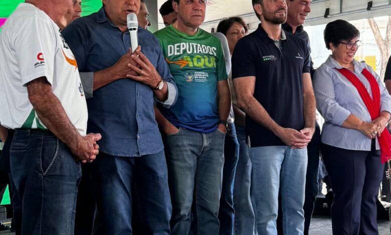 Programa Deputados Aqui leva serviços essenciais a Aparecida de Goiânia