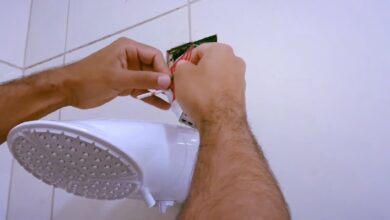 Como escolher o chuveiro ideal para sua casa e evitar riscos elétricos