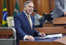 Câmara de Goiânia aprova reajuste salarial para professores da rede municipal