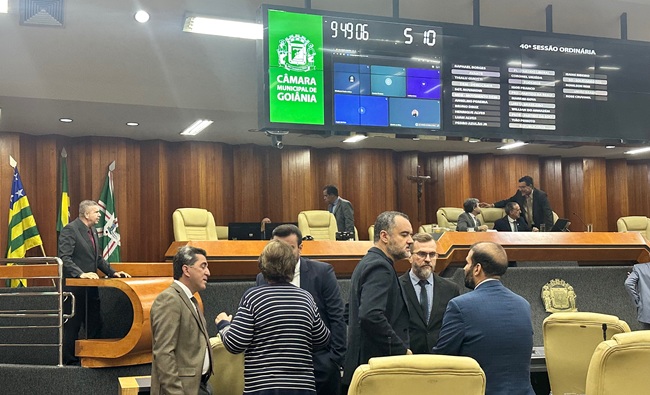 Vereadores de Goiânia aprovam aumento de 5,4% para professores da rede municipal