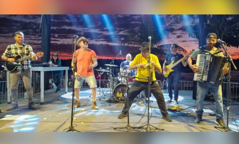 TV Anhanguera celebra Dia do Mídia com arraiá e show da Zabumba Beach para profissionais em Goiânia