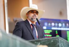 Amauri Ribeiro é suspenso da tribuna da Alego por 30 dias após polêmica com Bia de Lima