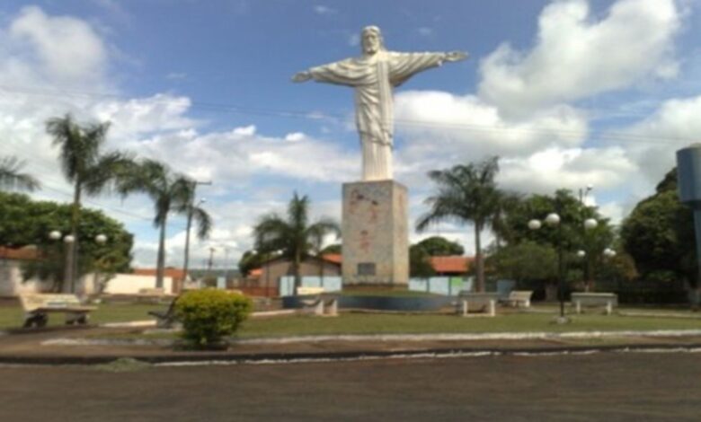 Novo concurso da Prefeitura de Santo Antônio da Barra disponibiliza 71 vagas e salários de até R$ 4,2 mil