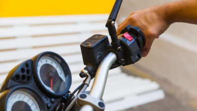 Nova linha de crédito federal impulsiona acesso de entregadores a motos e bicicletas elétricas