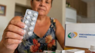 Como o uso de medicamentos controlados pode garantir benefícios previdenciários mesmo sem emprego