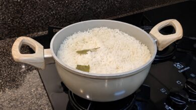 O segredo do arroz branco perfeito que atravessa gerações na cozinha