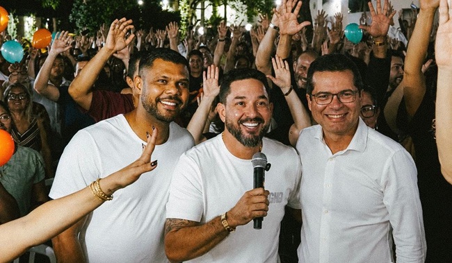 Apoio político em Goiânia: Thialu Guiotti endossa pré-candidatura de Romário Policarpo