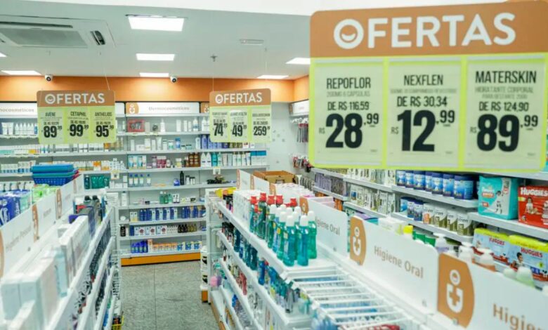 Anvisa ordena recolhimento de antibióticos e solução fisiológica em todo o país