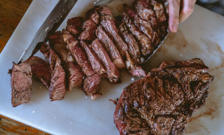 Economia na cozinha: açougueiros indicam carnes que superam a alcatra em rendimento e preço