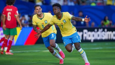 Brasil vence Escócia com brilho de Vinicius Jr. e avança em primeiro na Copa de 2026