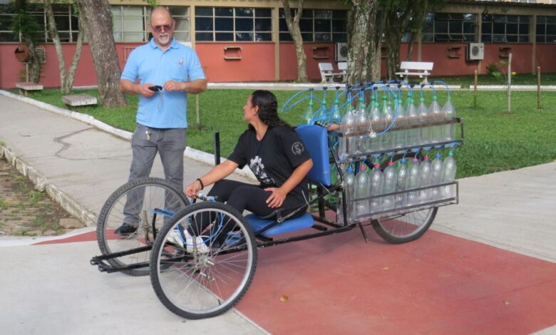 Inovação estudantil: triciclo movido a ar comprimido com garrafas PET atinge 10 km/h sem combustível