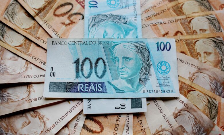 Receita Federal abre consulta para 'cashback' do IRPF em julho; PIX no CPF é crucial