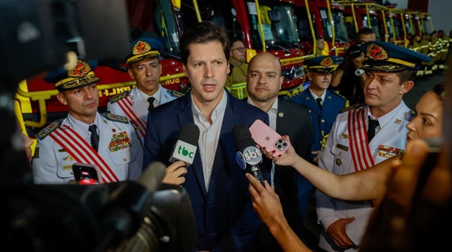 Goiás celebra Dia do Bombeiro com promoções para 793 militares e novas viaturas