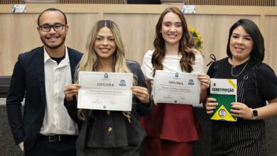 Vinte e cinco jovens tomam posse e iniciam vivência legislativa no Parlamento do Futuro em Aparecida