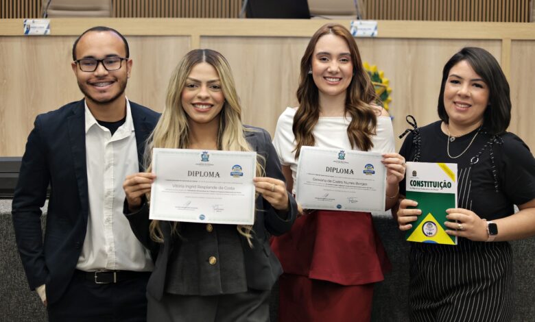 Vinte e cinco jovens tomam posse e iniciam vivência legislativa no Parlamento do Futuro em Aparecida