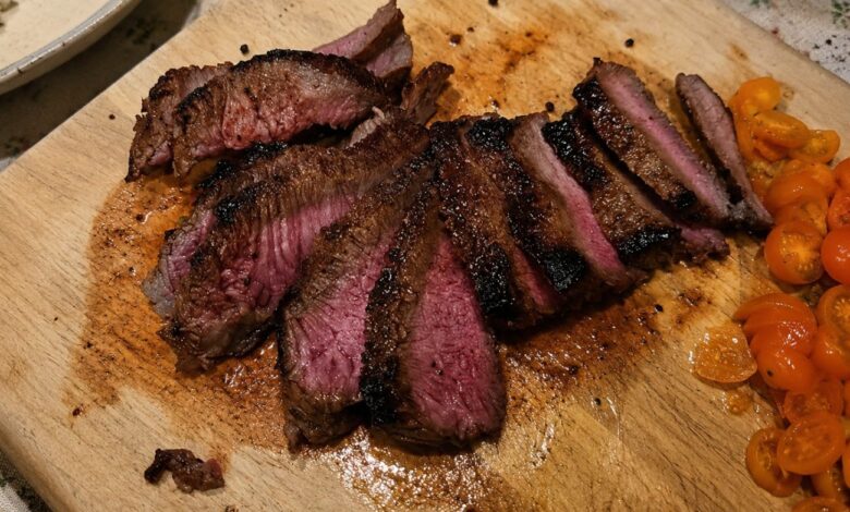 Além da picanha: açougueiros revelam cortes de carne que brilham no churrasco com economia