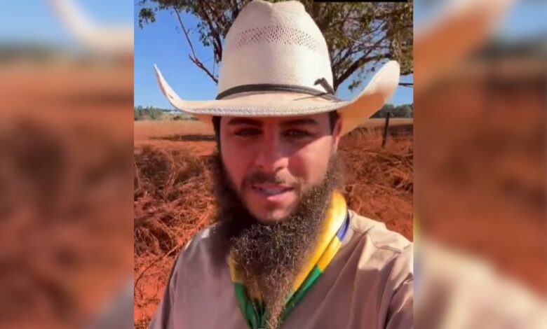 Comovente jornada: jovem cumpre promessa e percorre 500 km em mula até a Romaria de Trindade
