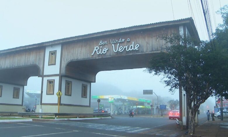 Goiás enfrenta queda acentuada de temperatura com mínimas de 12°C