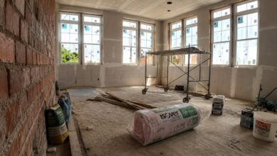 De escola centenária a lar moderno: casal transforma prédio de 1913 em casa de 370 m² após compra inusitada