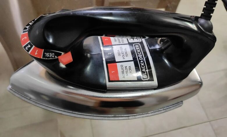 Vaporizador vertical revoluciona rotina de cuidados com a roupa e aposenta ferro tradicional