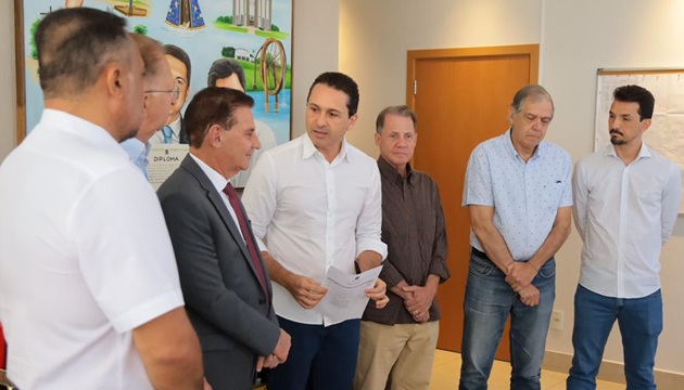 Asfaltamento em Aparecida de Goiânia: parceria federal impulsiona infraestrutura e saúde