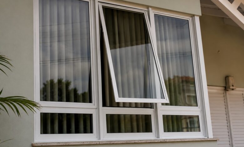 Janelas além da função: como a decoração moderna transforma espaços e otimiza ambientes