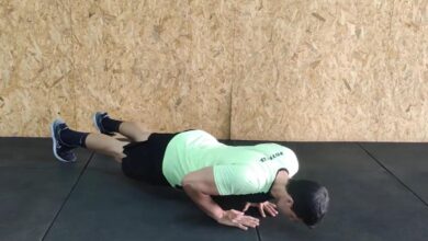 Flexão de tríceps: a variação simples que potencializa o treino de braços em casa