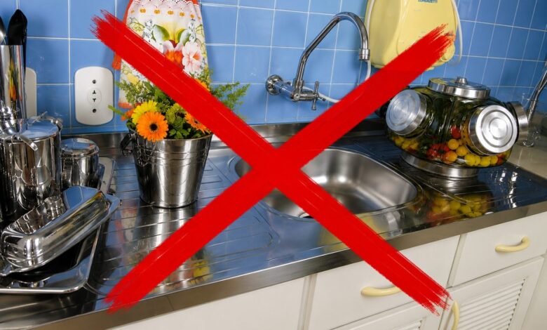 A pia farmhouse, antes esquecida, ressurge como luxo nas cozinhas de 2026