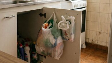 Sacolas plásticas guardadas em casa: o que o hábito revela sobre sua personalidade