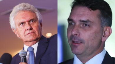 Caiado critica Flávio Bolsonaro por proposta de adiar tarifaço para depois das eleições