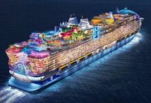 O maior cruzeiro do mundo tem 370m, 7.600 passageiros, 40 restaurantes e é 5x o Titanic.