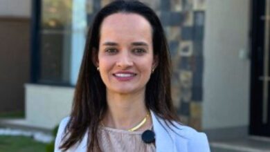 Médica enfrenta cyberbullying e critica cultura de ataques à aparência nas redes sociais