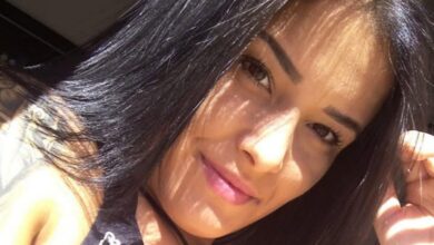 Em Goiás, mãe de empresária morta por dívida do irmão lamenta e polícia intensifica buscas.