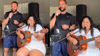 Padre Marcos Rogério surpreende ao soltar a voz em clássico sertanejo durante celebração familiar