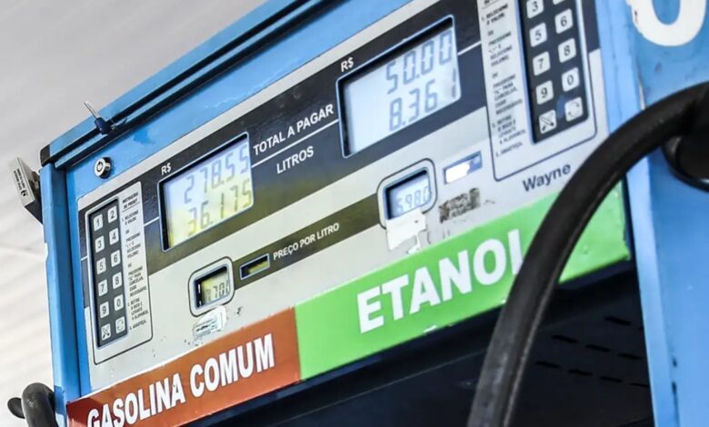 Etanol ou gasolina? Entenda como escolher o combustível ideal para seu carro flex