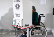 Acessibilidade nas urnas: programa garante transporte gratuito para eleitores com deficiência em 2026